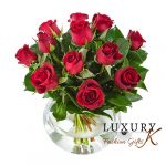 12 roses with vase