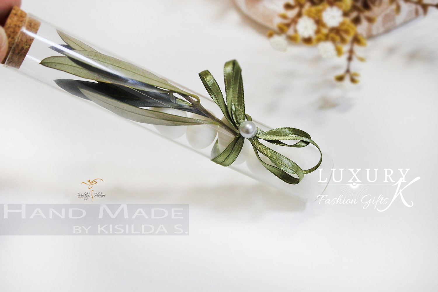Confetti - Glass cylinder & olive leaf 100% Natural