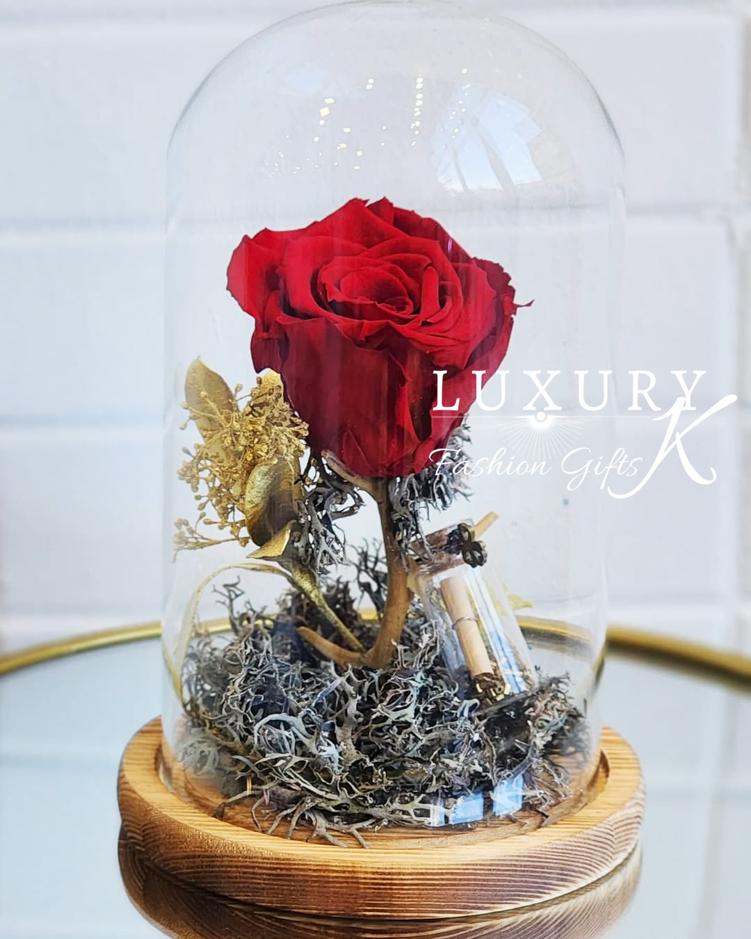 Embalmed Rose & Gold details